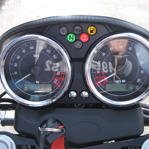 Moto guzzi v7 scrambler nera 2012  (4)