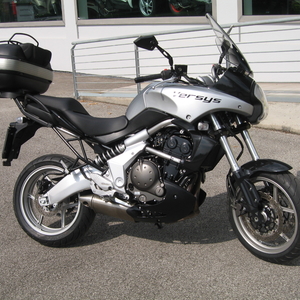 Kawasaki versys 650 grigio 2009 (1)