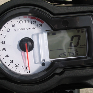 Kawasaki versys 650 grigio 2009 (4)