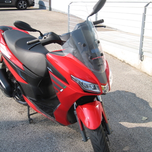 Aprilia sxr 50 rosso 2022 (2)