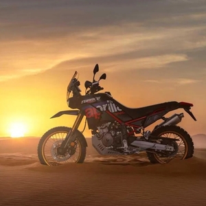 Aprilia tuareg rally 9