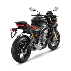 Aprilia tuono 660 factory 4