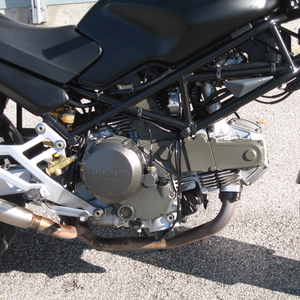 Ducati monster 600 nero opaco 2000 (3)