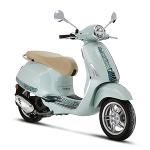 Vespa primavera batik 125 cc 3 4 ant dx 800x800