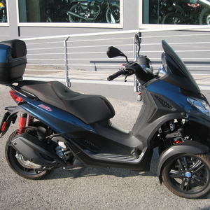 Piaggio mp3 300 sport blu petrolio 2023 (1)