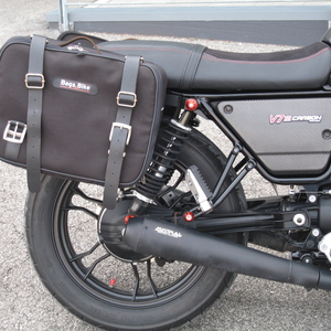 Moto guzzi v7 carbon nero opaco 2018  (4)