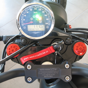 Moto guzzi v7 iii carbon 2018 (7)
