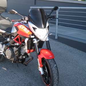 Aprilia shiver 750 grigio rosso 2010 (2)
