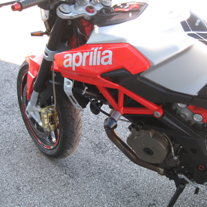 Aprilia shiver 750 grigio rosso 2010 (5)