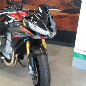 Aprilia tuono 660 factory dark banshee (3)