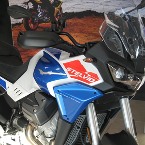 Moto guzzi stelvio aras duecento tributo (6)