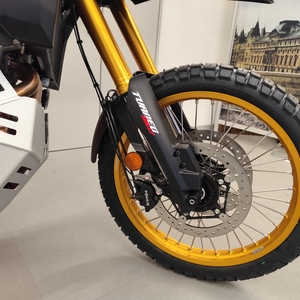 Aprilia tuareg 660 rally nero (5)