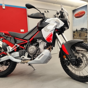 Aprilia tuareg 660 hailstorm white
