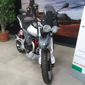Moto guzzi v85 tt grigio tambora  (3)