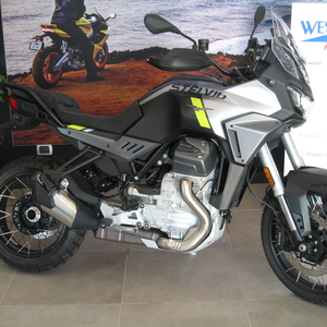 Moto guzzi stelvio nero vulcano (2)