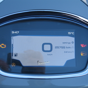 Vespa gts 300 supetech grigio materia 2020 (6)