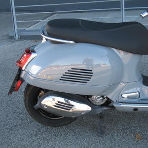 Vespa gts 300 supetech grigio materia 2020 (3)