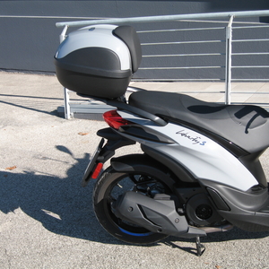 Piaggio liberty 125 s e5  grigio materia 2025 (3)