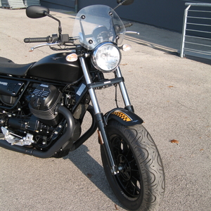 Moto guzzi v9 bobber 850 nero giallo 2017 (2)