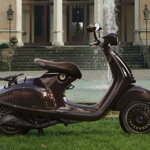 Vespa horse fw25 07 r5 16x9 300dpi