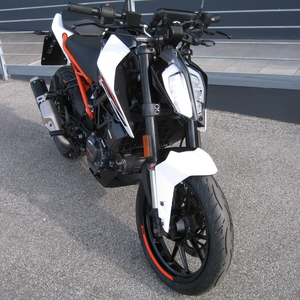Ktm duke 125 nero arancio 2020 (2)