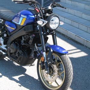 Yamaha xsr 125 legacy blu 2023 (2)