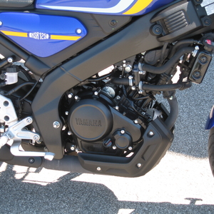 Yamaha xsr 125 legacy blu 2023 (3)