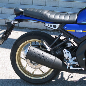 Yamaha xsr 125 legacy blu 2023 (4)