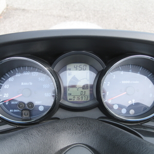 Yamaha majesty 400 bianca 2013 (4)