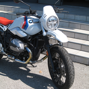 Bmw r nine t urban gs 1200 bianco 2022 (2)
