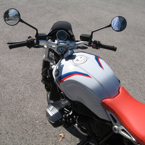 Bmw r nine t urban gs 1200 bianco 2022 (6)