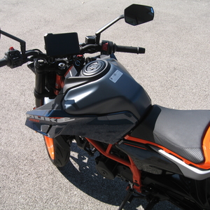 Ktm duke 390 blu arancio 2025  (5)