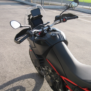 Aprilia tuareg 660 nera 2024 (5)